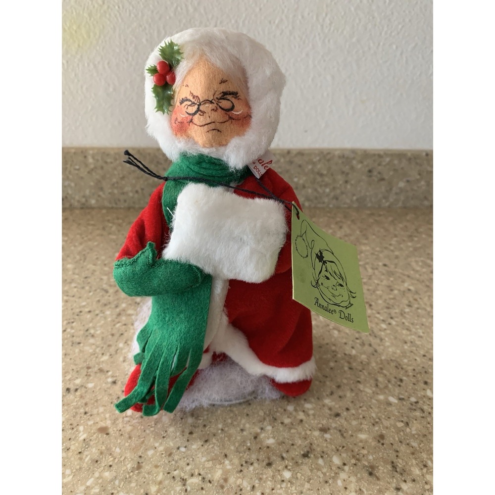 Vintage Annalee 8" Mrs. Santa Claus Figure 1987 Original Tag